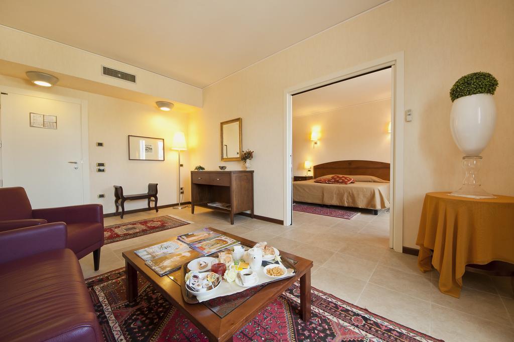 Grand Hotel Paestum Exterior foto