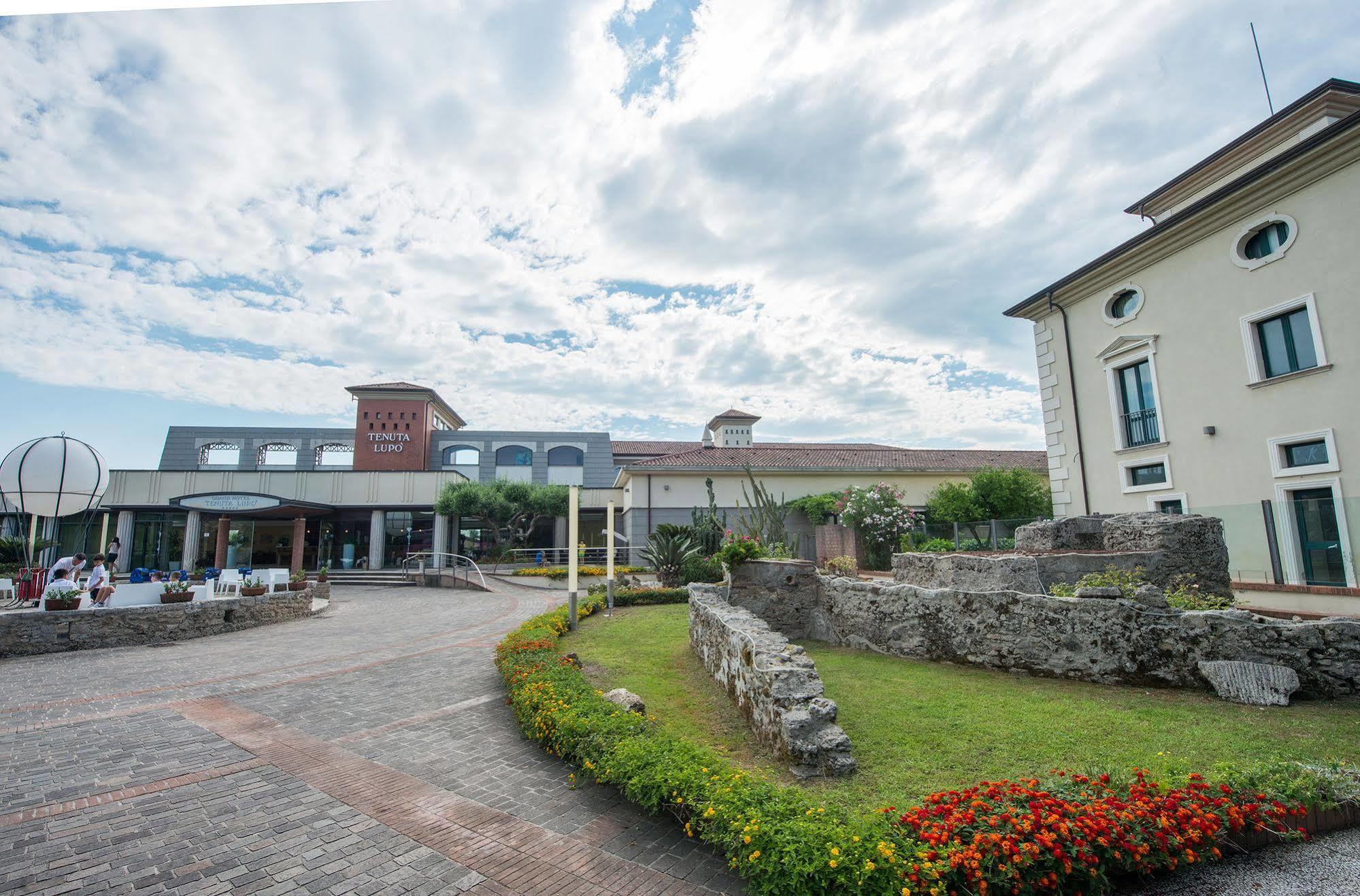 Grand Hotel Paestum Exterior foto